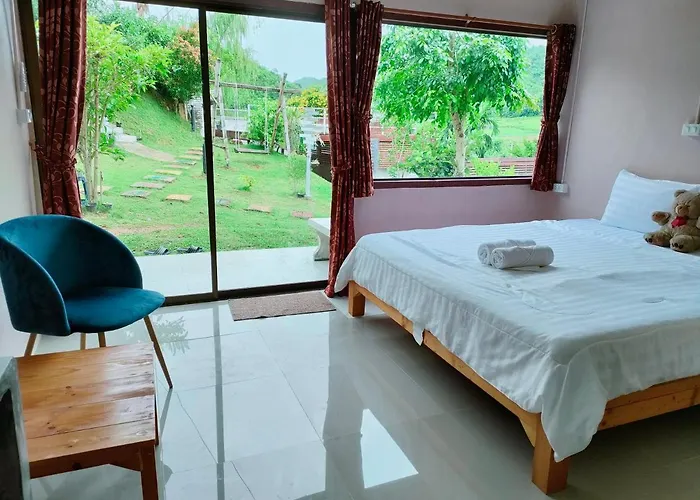 บ้านพัก บ้านไม้หอมรีสอร์ท สวนผึ้ง