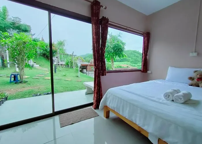 บ้านไม้หอมรีสอร์ท บ้านพัก สวนผึ้ง