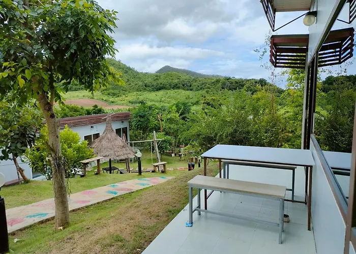 บ้านไม้หอมรีสอร์ท สวนผึ้ง