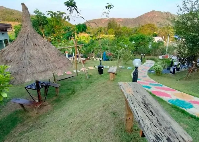 บ้านไม้หอมรีสอร์ท บ้านพัก สวนผึ้ง