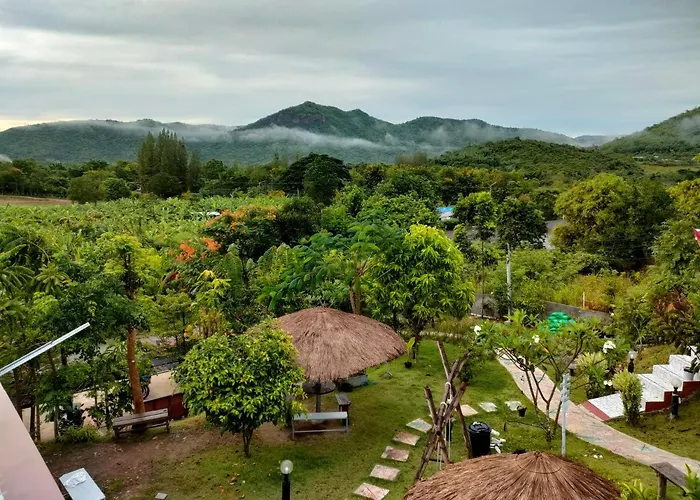 บ้านไม้หอมรีสอร์ท บ้านพัก
