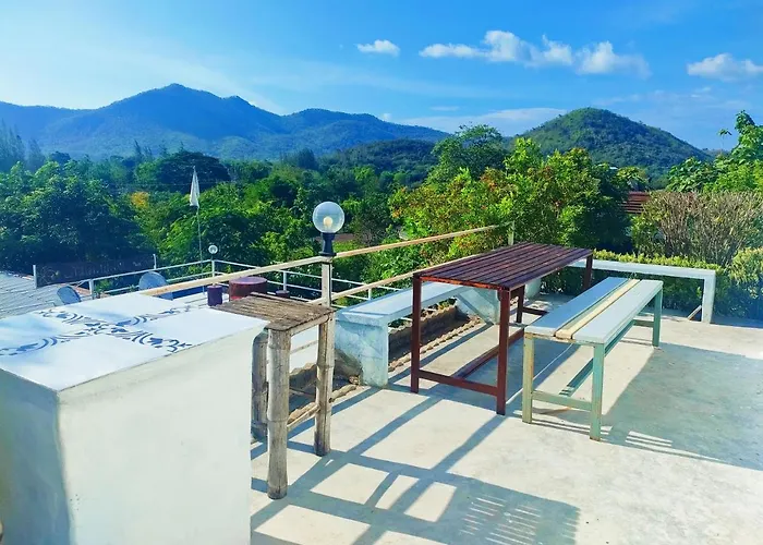 บ้านไม้หอมรีสอร์ท