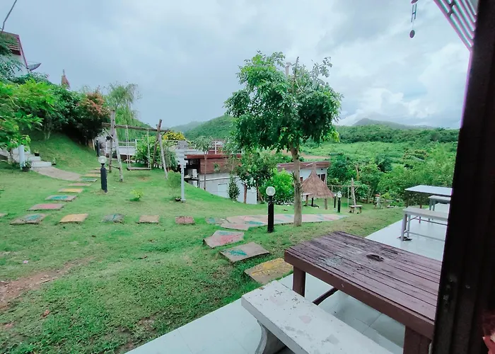 บ้านพัก บ้านไม้หอมรีสอร์ท