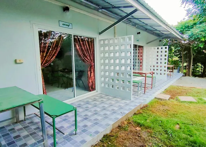 บ้านพัก บ้านไม้หอมรีสอร์ท สวนผึ้ง