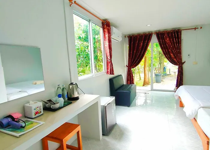 Guest house Baan Mai Hom 4*